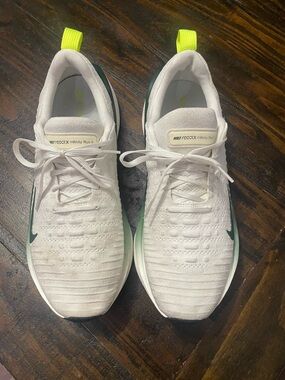 Nike White Running Shoes with Neon Yellow Pull Tabs and Green Swoosh